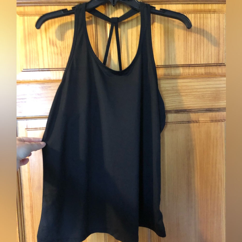 Old navy go dry active tank